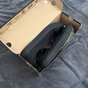 Converse Black All Star Chuck Taylor Low top Mens size 10